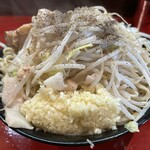 ラーメン二郎 - 無料トッピングはニンニクマシマシ・アブラ。