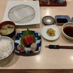 Maguro to Tempura Teishoku Ginpachi - 