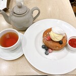 Cafe & Books Bibliotheque Tokyo Yurakucho - 