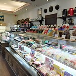 Theobroma Shibuya Honten - 店内観