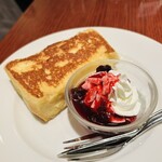 CAFE AALIYA - フレンチトースト：ハーフ　400円