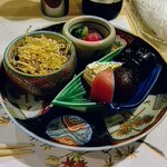 越後前 天麸羅 すず季 - お料理１品目　いろんなお酒のつまみが　(*^_^*)