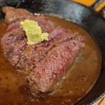 鯨の胃袋 - 鯨のステーキ