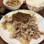 皆楽亭 - 料理写真:焼肉定食　950