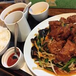 レバニラ定食 kei楽 - 料理写真: