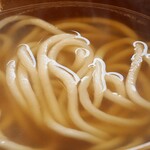 by age 18 - 「山の幸の天ぷら釜かけうどん」のアップ。