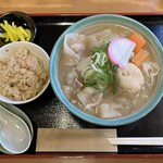 栄吉 - 料理写真:しっぽくうどん かやくご飯小付き1000円