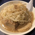 ラーメン 豚に恋してる - ♪スープ以外は標準でお願いした