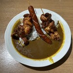 Curry Rice - モモ唐揚げカレー、ウィンナー1本付き
                      ライス少なめ、辛口