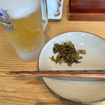 Hakata Motsu-nabe Yamaya Sapporo Ekimaedori Ten - 高菜と生ビール