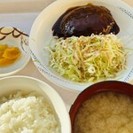 帯広スカイレストラン - チーズインハンバーグ定食