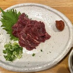 炭火焼と旬魚の店 日々木 - 馬刺ロース