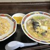 新華園 - 料理写真:チャーハン(五目スープ付)¥1000