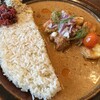 HUTCHERSON - 料理写真:海老とじゃがいものココナッツカレー　1,400円