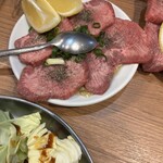 焼肉ホルモン 万千 - 