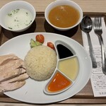 海南鶏飯食堂 - 料理写真:シンガポールチキンライスとココナッツチキンカリーセット