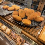 Kobeya Breads Fukuoka Paruko Ten - カレーパンは先日食べたから別のにしよう