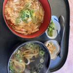 レストラン泉の森 - 玉子丼とうどんのセット