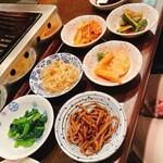 明月館・肉上手 - 料理写真:前菜盛り合わせ