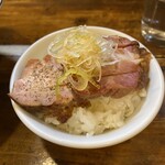 Tokyo Miso Ramen Uzura - ランチチャーシュー丼