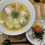 ワンタン麺 志 - 料理写真:特製ワンタン麺上のAセット