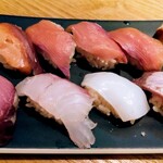 Sushi to Oden Hotaru - 寿司はアラカルトで頼める。リーズナブル！