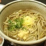 花はす温泉そまやま - はすうどーん！
            蓮の花がきれいだな。
            しょうがのせてあったまり。
            次に温泉であったまり。