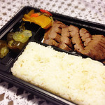 Gyutan Kanezaki Daimaru Tokyo Ten - 厚切り牛タンステーキ弁当