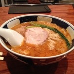 支那麺 はしご 本店