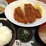 Motojiro - ロースカツ定食（950円）