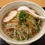 Mantenko - 醤油ラーメン (440円)