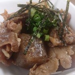 佳肴ながつき - 当店の１番人気『神戸牛すじにくとコンニャクの煮込み』