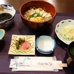 食事処 海峡 - いちご丼