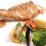 Restaurant A Coeur Joie - <'14/09/20撮影>ランチ 1545円 のもち豚ロース肉のロースト ピクルス入りソース