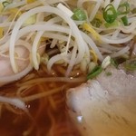 Ton Taro Sakawa Ten - しょうゆラーメン大盛り