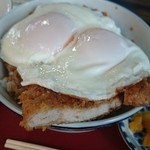 おかき屋　辰心 - カツ丼のアップ写真