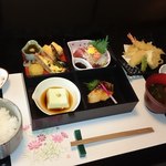 おもち茶屋 - 料理写真:松花堂弁当（予約制）2000円