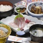 Toraya - 刺身定食