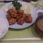 Itouya - から揚げ定食B　700円