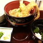 Uraku - 大海老＆大あなご天丼