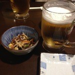 Izakaya Gonta - お通し　生ビール中