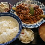 同気食堂 - もつ炒め定食