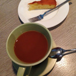 カフェギャザー４１ - ちょこっとデザートとコーヒーです。満腹だけど、このちょこっとがとてもうれしい。(^-^)