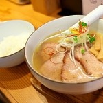 麺やひだまり - ランチにはご飯がついていました