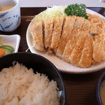 Tonkatsu Tatsumi - トンカツ定食（上）１４７０円