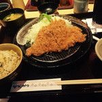 Katsu and Katsu Kashihara Ten - ロースカツ定食