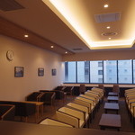 Aeon Lounge Ionmoru Asahikawa Ekimae Ten - 店内（北方向）