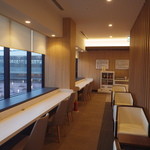 Aeon Lounge Ionmoru Asahikawa Ekimae Ten - カウンター席（南方向）