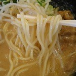 Kanjuku Ramen Honmaru Nihonmatsu Ten - 味玉味噌らーめん￥770の中太麺（H27.5.8撮影）