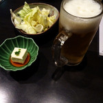 Bouin Boushoku Nigiyaka Chikugo Ten - お通し&生ビール&キャベツ